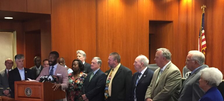 Jefferson County Mayors Cooperate on Pact to Prevent Intercity Business Poaching